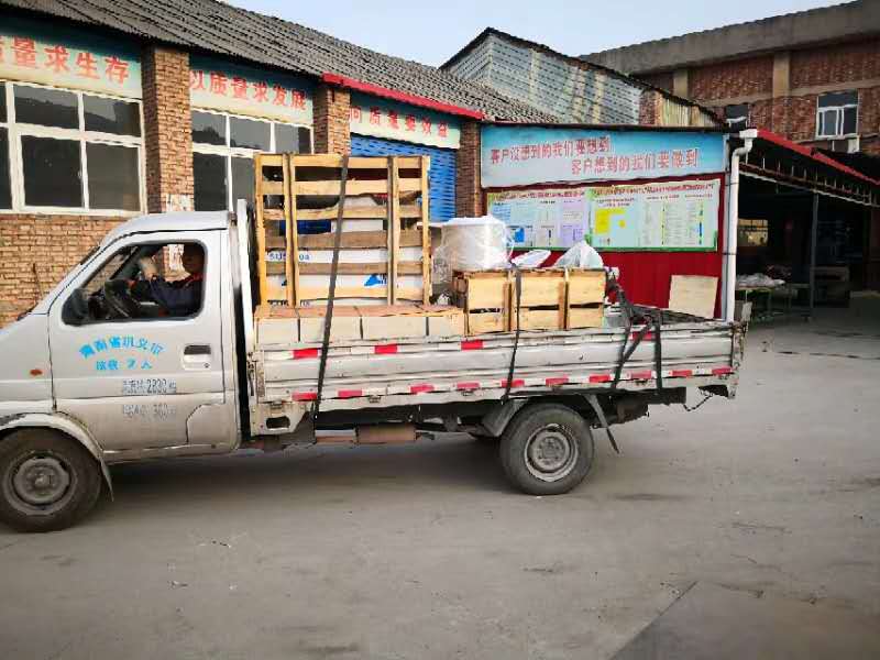 來(lái)了不后悔 來(lái)了不買(mǎi)才后悔 上午考察 中午試機(jī) 下午裝車(chē)